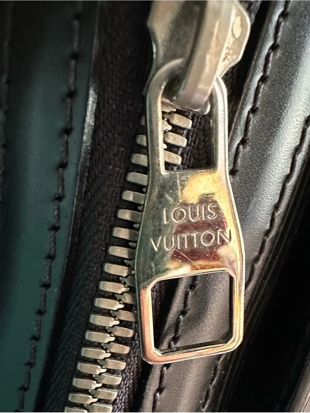 ✨ Louis Vuitton Epi Bassano GM Briefcase – Black ✨